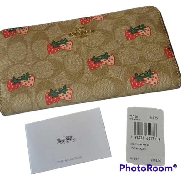 Coach Wallet - Picture 2 of 8